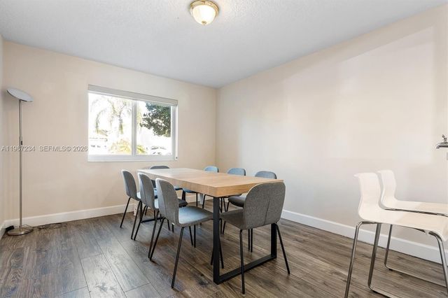 1054 SE 6th Ave, Dania Beach, FL 33004