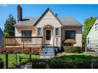 5833 Ne 14th Ave, Portland, OR 97211