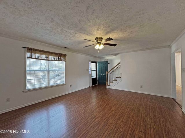 5508 Rising Ridge Drive, Hope Mills, NC 28348