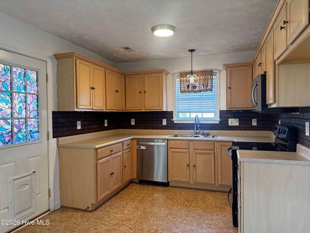 5508 Rising Ridge Drive, Hope Mills, NC 28348