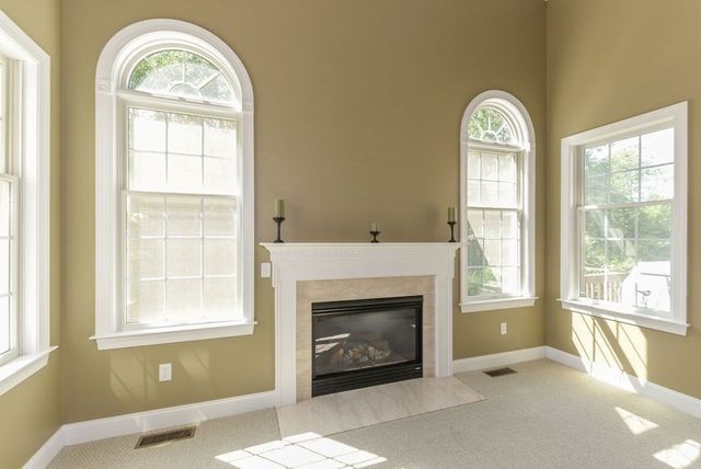 39 Whitehall Way, Bellingham, MA 02019