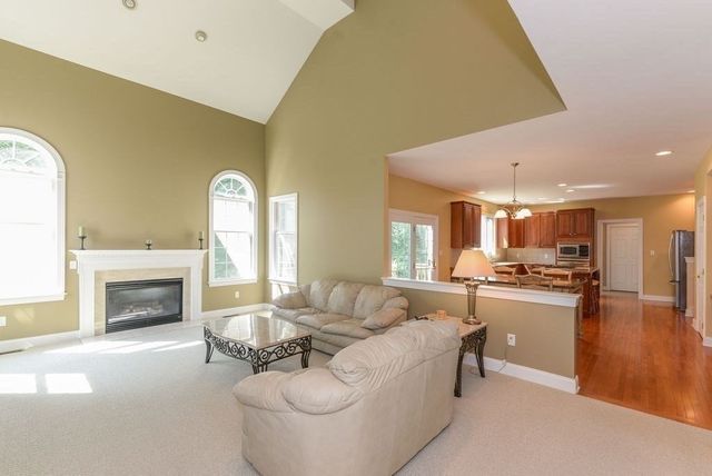 39 Whitehall Way, Bellingham, MA 02019