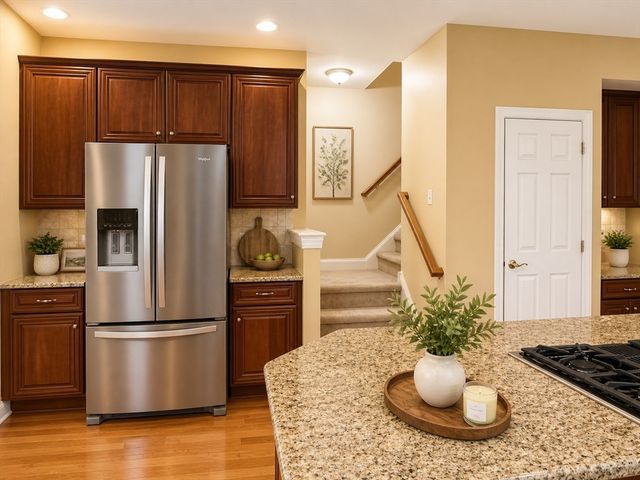 39 Whitehall Way, Bellingham, MA 02019