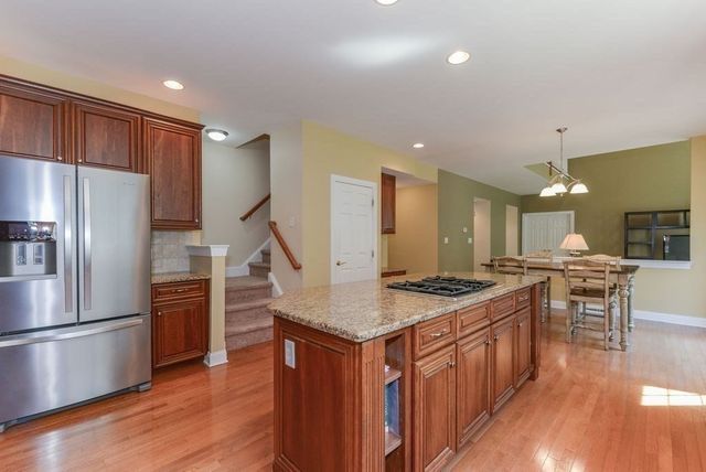 39 Whitehall Way, Bellingham, MA 02019