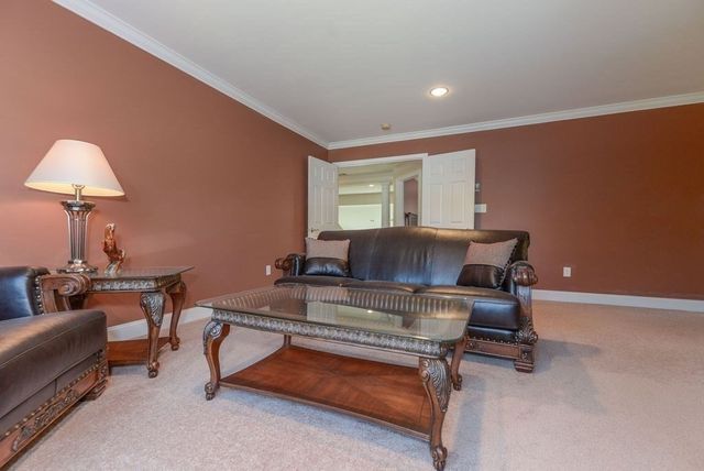 39 Whitehall Way, Bellingham, MA 02019