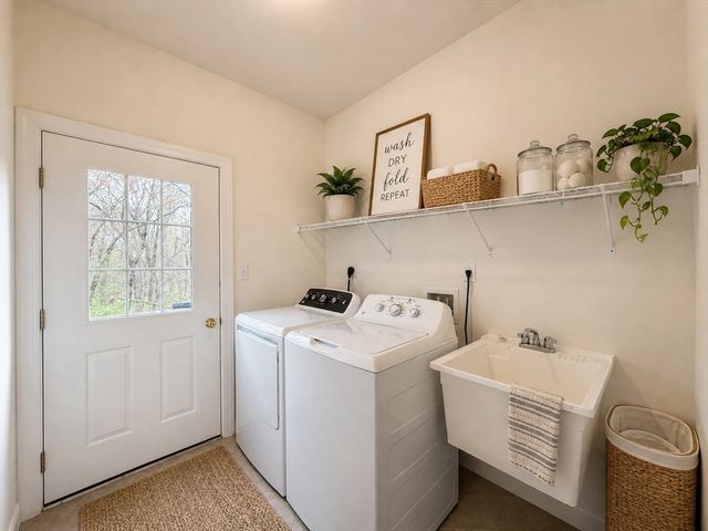 39 Whitehall Way, Bellingham, MA 02019