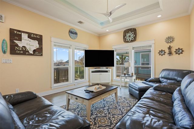 2569 Palm Drive, Port Bolivar, TX 77650