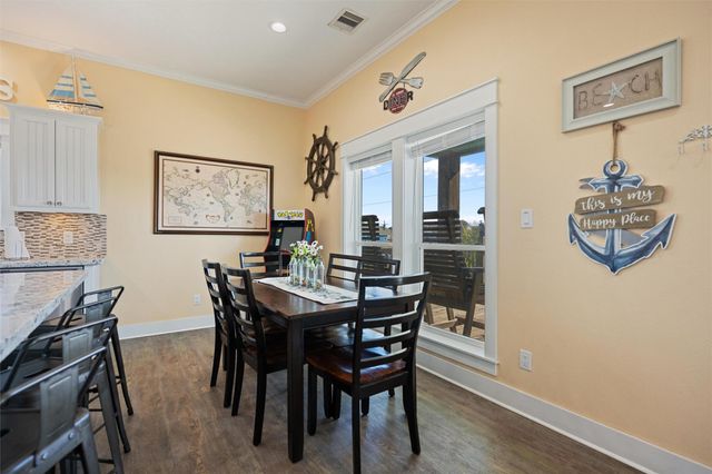 2569 Palm Drive, Port Bolivar, TX 77650