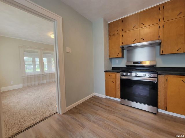 601 PEKIN Avenue, Creve Coeur, IL 61610