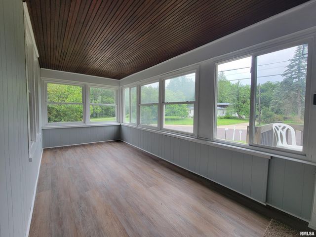 601 PEKIN Avenue, Creve Coeur, IL 61610
