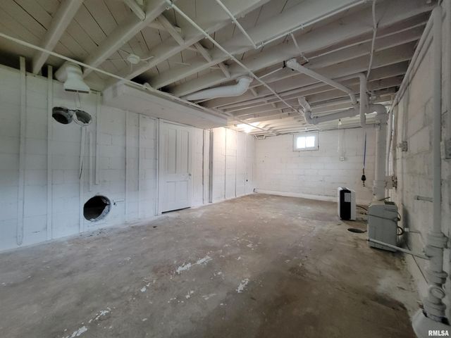 601 PEKIN Avenue, Creve Coeur, IL 61610