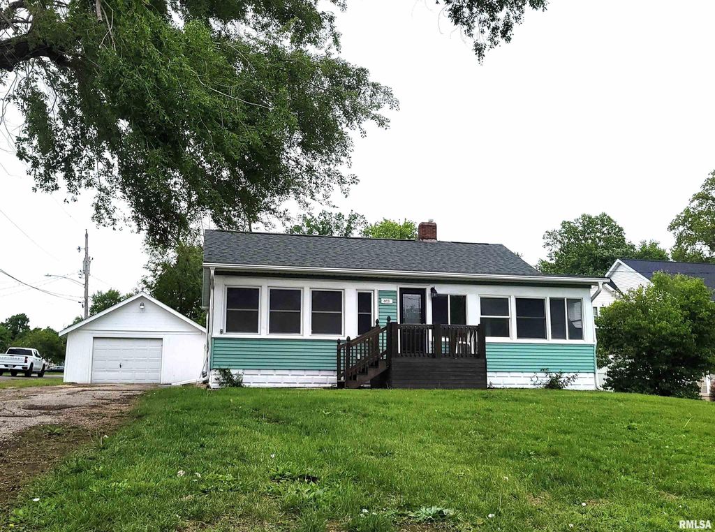 601 PEKIN Avenue, Creve Coeur, IL 61610