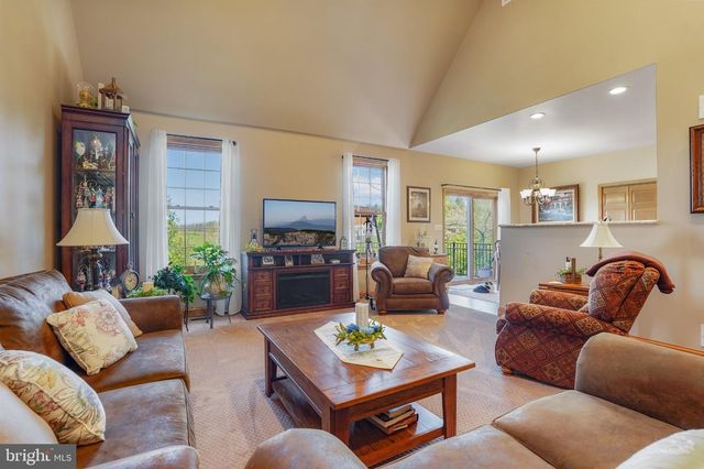239 ABISHIRE WAY, Chambersburg, PA 17201