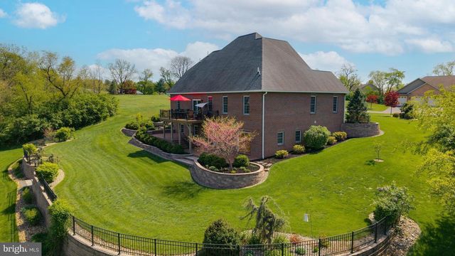 239 ABISHIRE WAY, Chambersburg, PA 17201