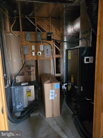 239 ABISHIRE WAY, Chambersburg, PA 17201