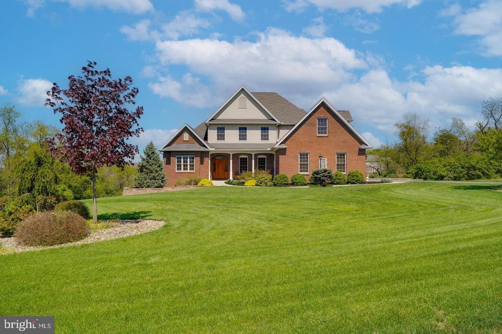 239 ABISHIRE WAY, Chambersburg, PA 17201