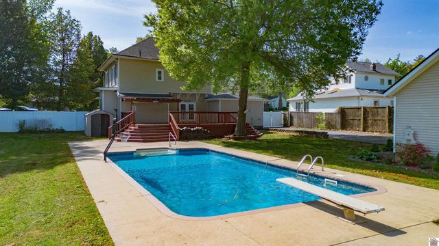 3515 Central Avenue, Paducah, KY 42001