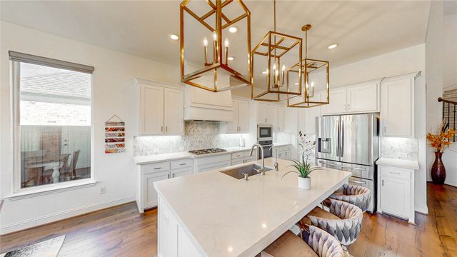 2001 Newton Lane, Mckinney, TX 75071