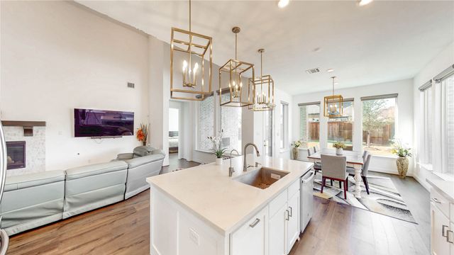 2001 Newton Lane, Mckinney, TX 75071