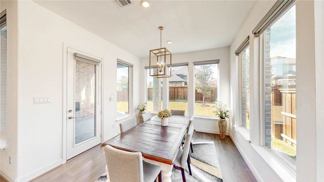 2001 Newton Lane, Mckinney, TX 75071