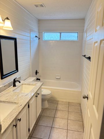 5316 Signal Peak Drive, Arlington, TX 76017