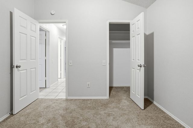 5316 Signal Peak Drive, Arlington, TX 76017