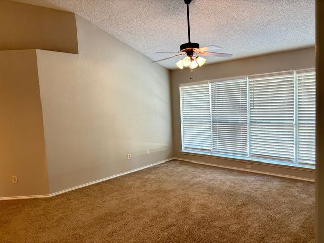 5316 Signal Peak Drive, Arlington, TX 76017