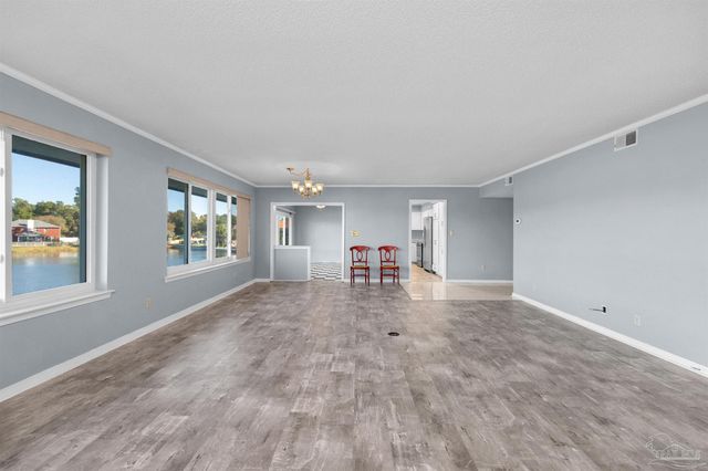 333 S 61st Ave 8, Pensacola, FL 32506