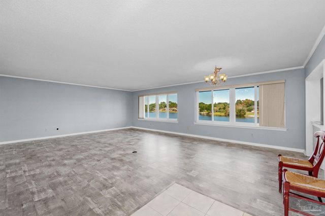 333 S 61st Ave 8, Pensacola, FL 32506