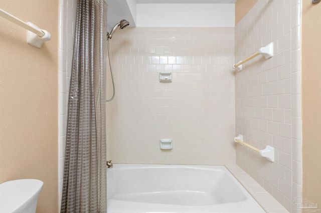 333 S 61st Ave 8, Pensacola, FL 32506