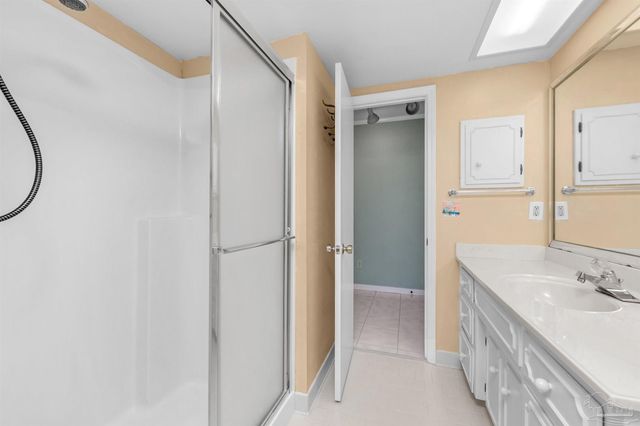 333 S 61st Ave 8, Pensacola, FL 32506