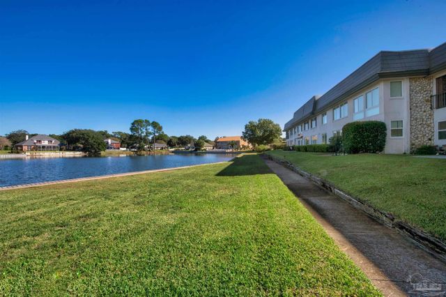 333 S 61st Ave 8, Pensacola, FL 32506