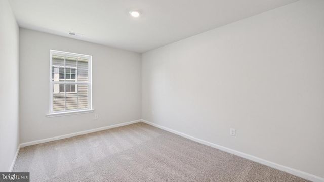 223 HUNTINGTON DR, Egg Harbor Twp, NJ 08234