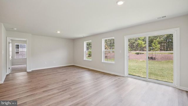 223 HUNTINGTON DR, Egg Harbor Twp, NJ 08234