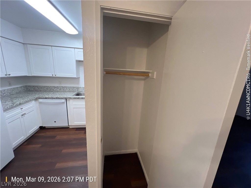 Image 9 of property listing at 3151 Soaring Gulls Drive 1158, Las Vegas, NV 89128