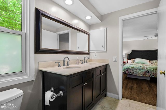22636 King Richard Court, Beverly Hills, MI 48025