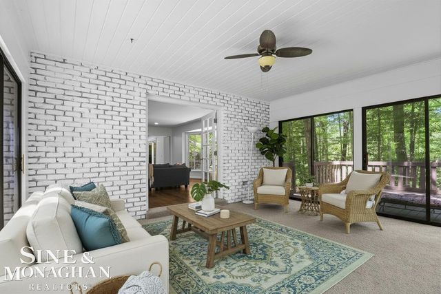 22636 King Richard Court, Beverly Hills, MI 48025