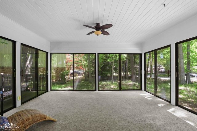 22636 King Richard Court, Beverly Hills, MI 48025