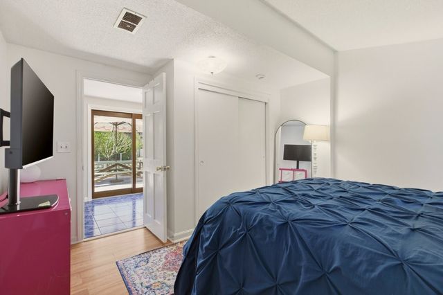 85 Highland Avenue, Portsmouth, RI 02871