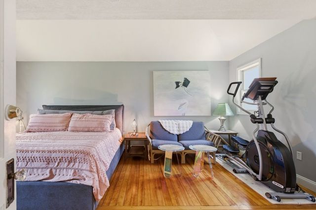 85 Highland Avenue, Portsmouth, RI 02871