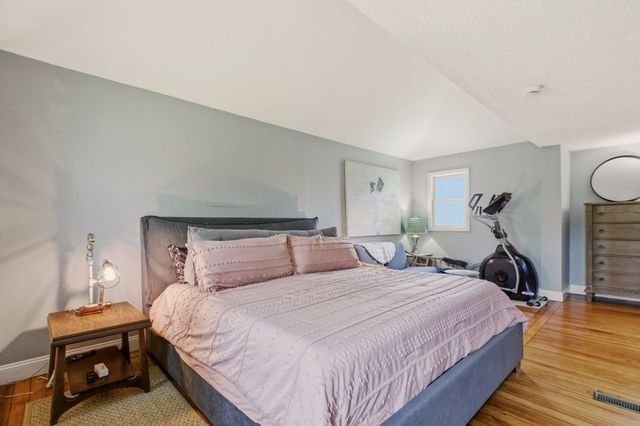 85 Highland Avenue, Portsmouth, RI 02871