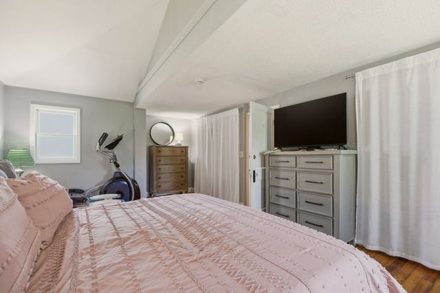 85 Highland Avenue, Portsmouth, RI 02871