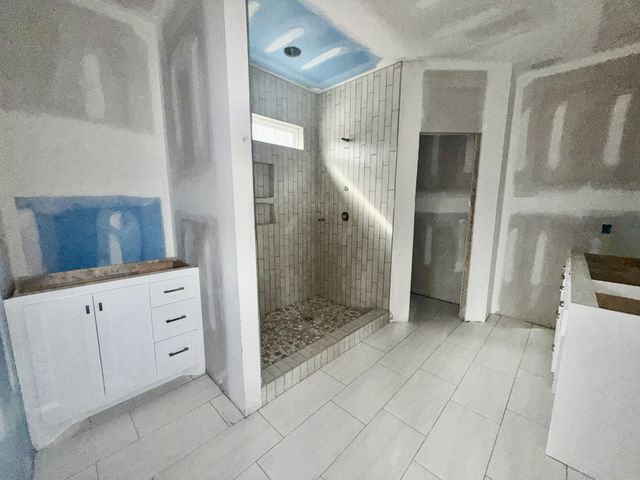 670 N Ballard Rd, Manchester, TN 37355