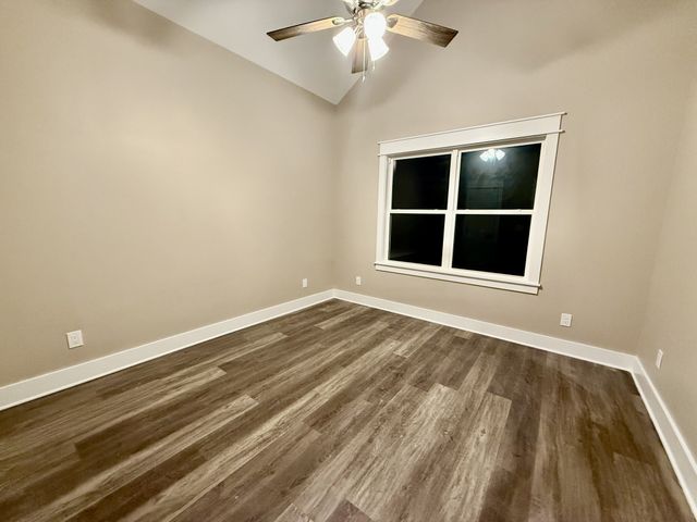 670 N Ballard Rd, Manchester, TN 37355