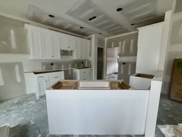 670 N Ballard Rd, Manchester, TN 37355