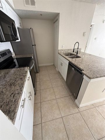 2201 KEY WEST COURT 314, Kissimmee, FL 34741