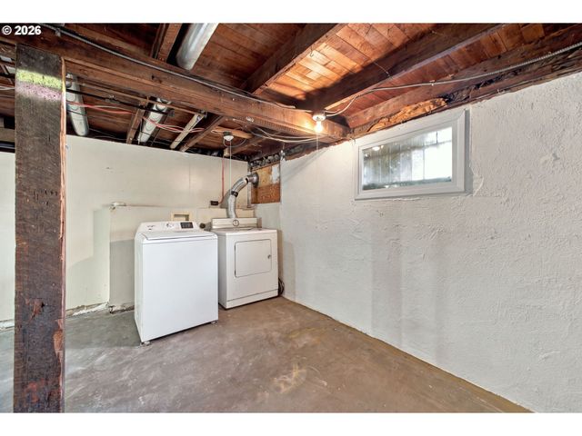 63 Ne BALDWIN St, Portland, OR 97211