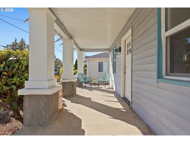 63 Ne BALDWIN St, Portland, OR 97211