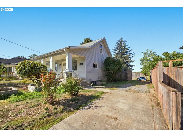 63 Ne BALDWIN St, Portland, OR 97211