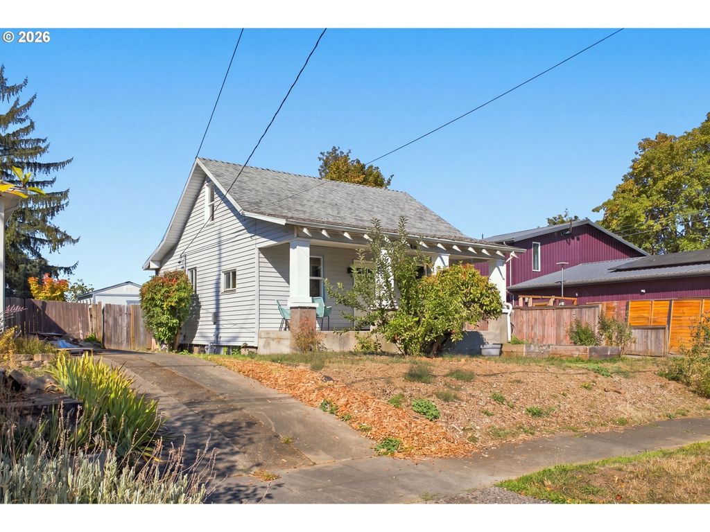 63 Ne BALDWIN St, Portland, OR 97211